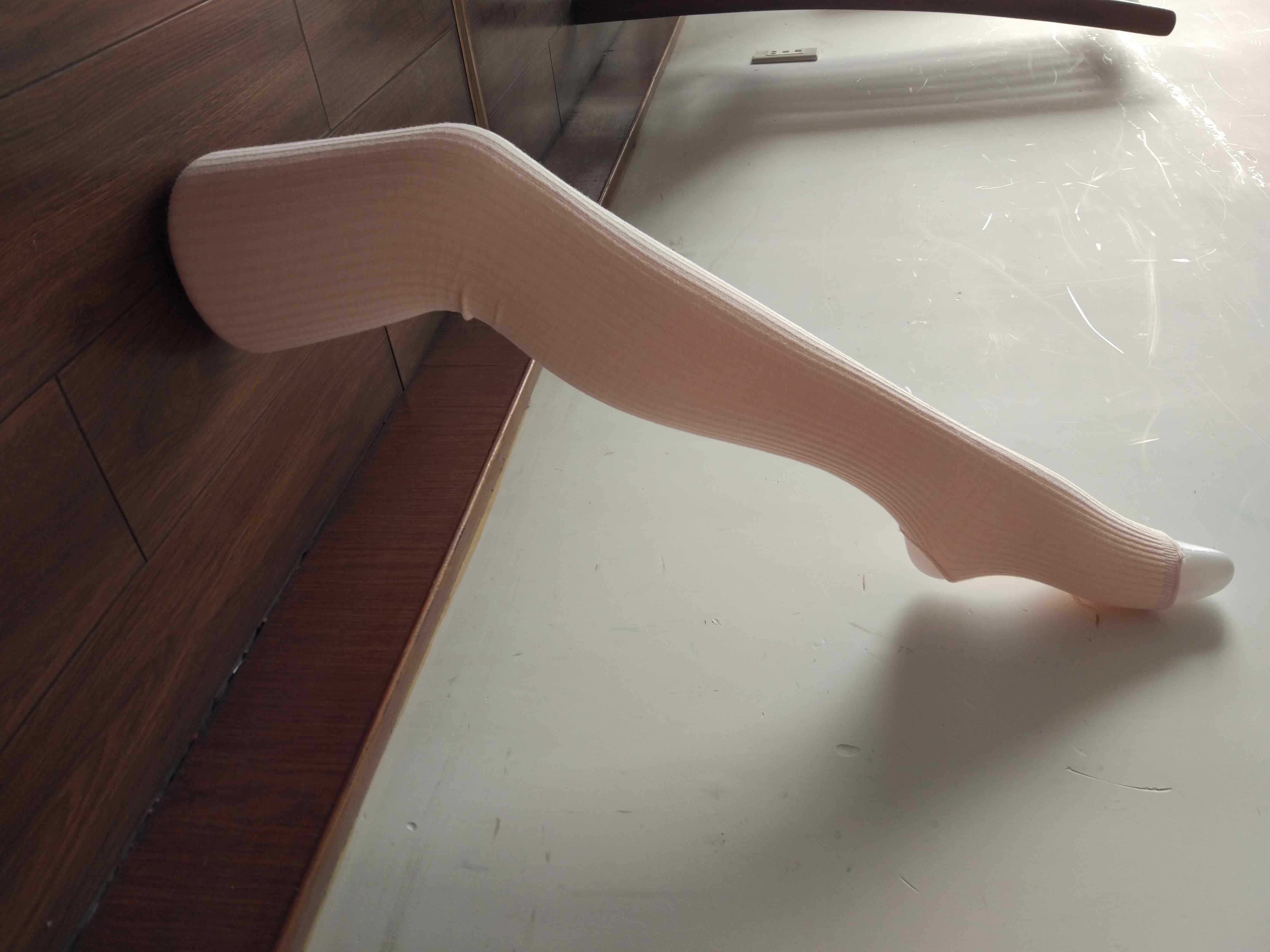 及膝袜套